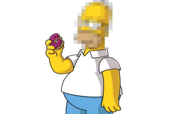 Homero con cara pixelada