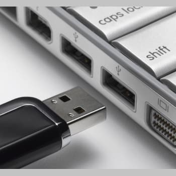Solución: "Por favor Inserte Un Disco En La Unidad USB" Sin perder datos