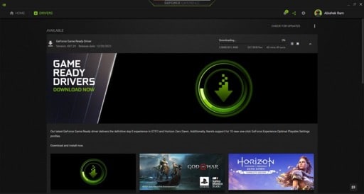 Ventana NVIDIA GeForce Experience con actualización en curso