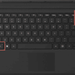 ¿Qué atajo de teclado puedo usar para cambiar el brillo en Windows 10?