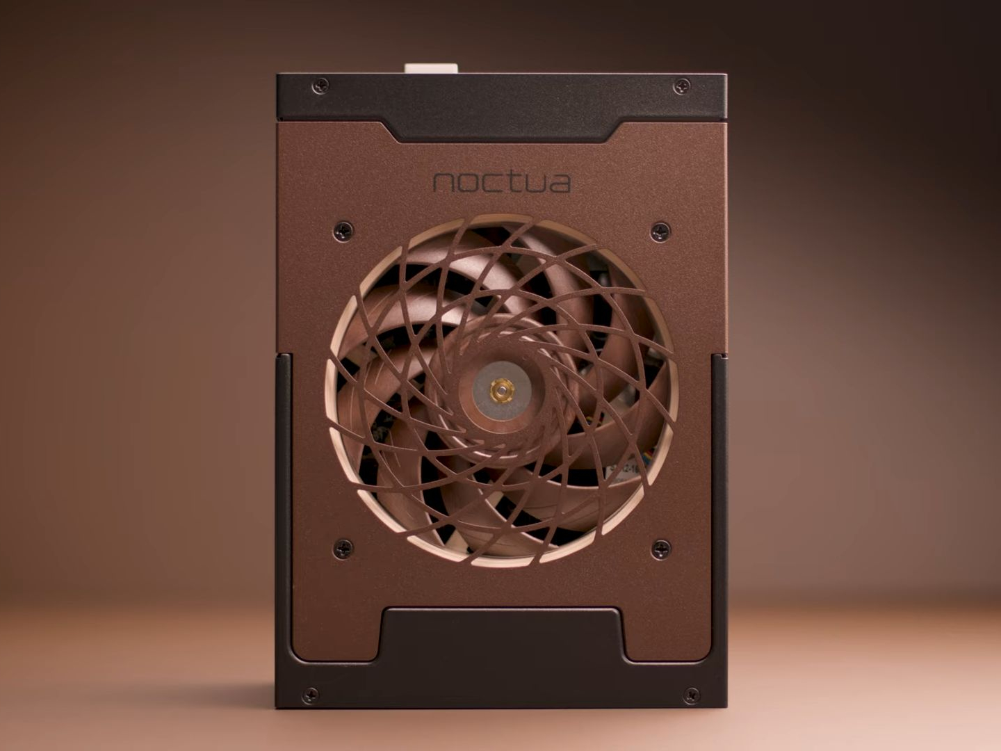 Precio PRIME TX-1600 Noctua Edition