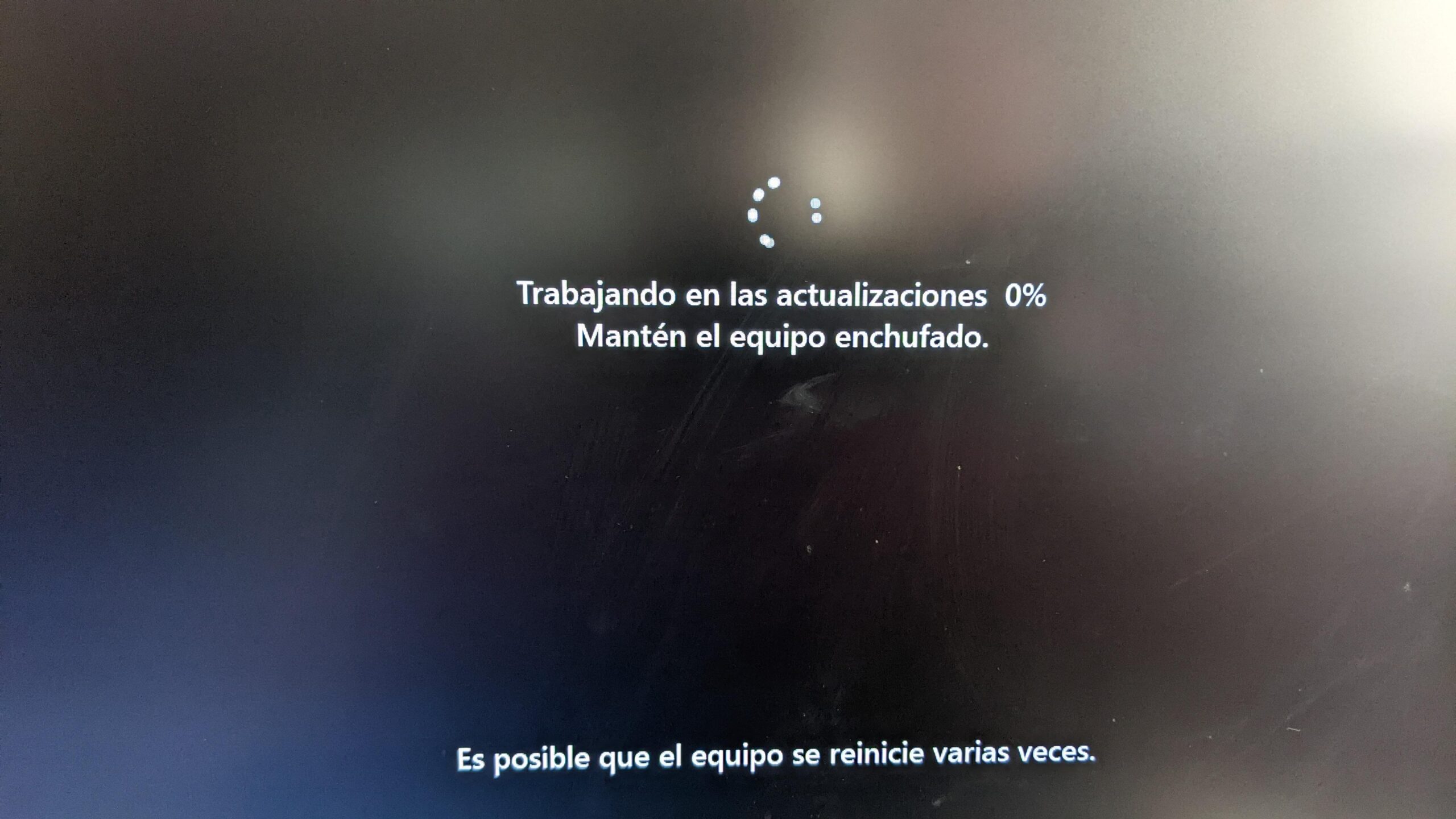 Actualización de Windows 11 se queda en 0% o 100% sin avanzar
