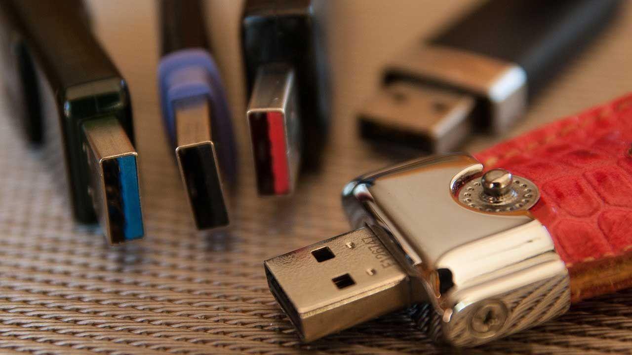 cómo bloquear los puertos USB con regedit