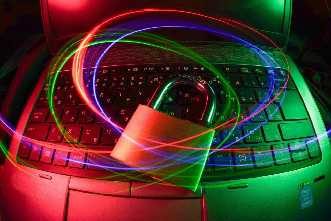 auditar conexión de red con TCPView