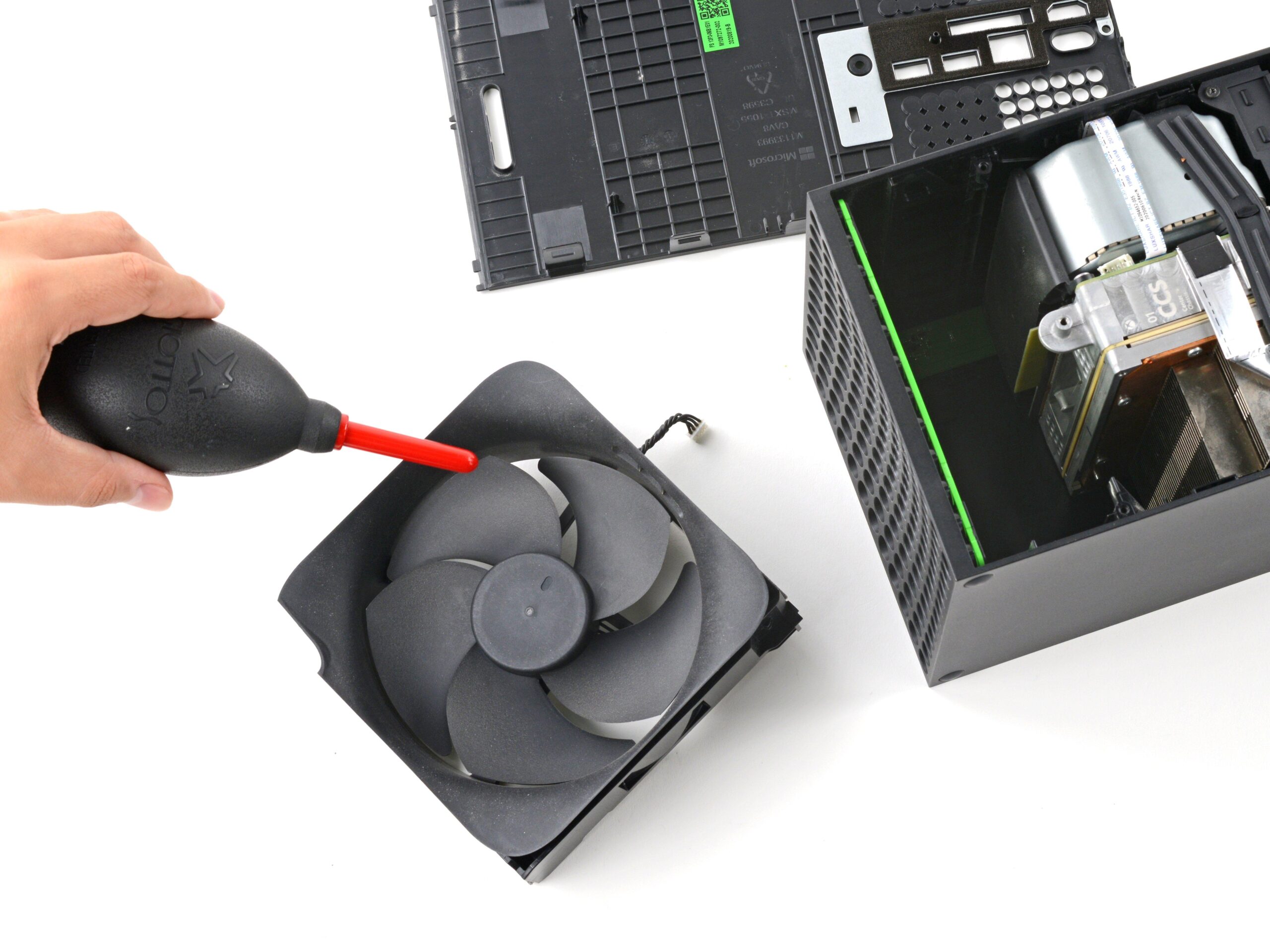 Herramientas para limpiar Xbox