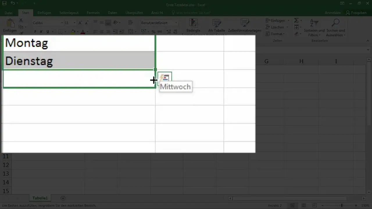 Separar o unir datos con Relleno rápido en Excel