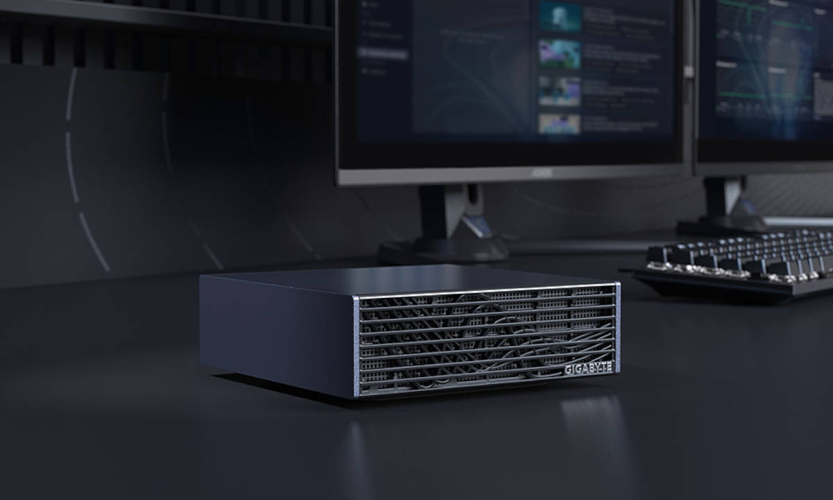 GIGABYTE AI TOP ATOM