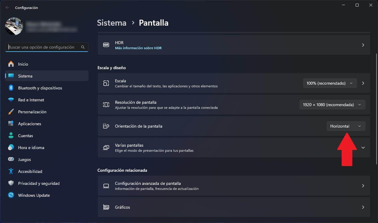 Ajustes de orientación de pantalla en Windows 11