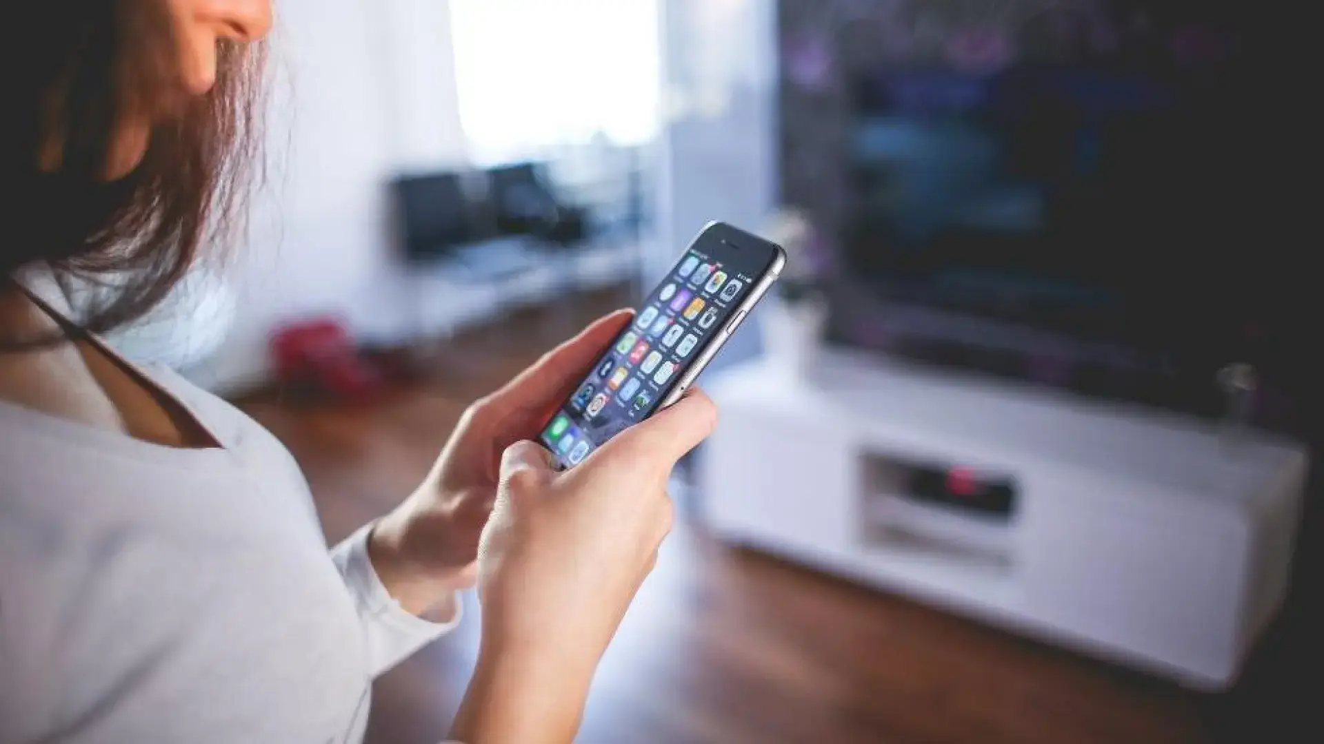 Presentar con el móvil conectado a la pantalla Presentar con el móvil conectado a la pantalla