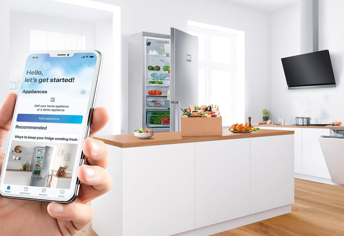 Electrodomésticos inteligentes en una cocina moderna