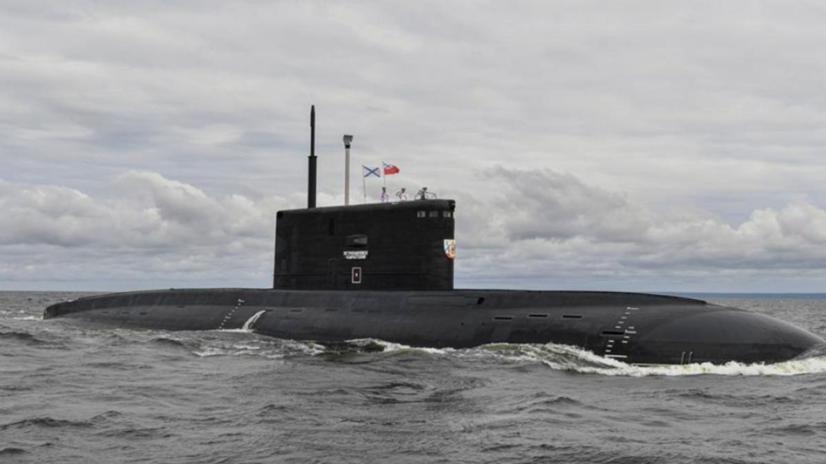 Prueba china de dispositivo submarino para cortar cables