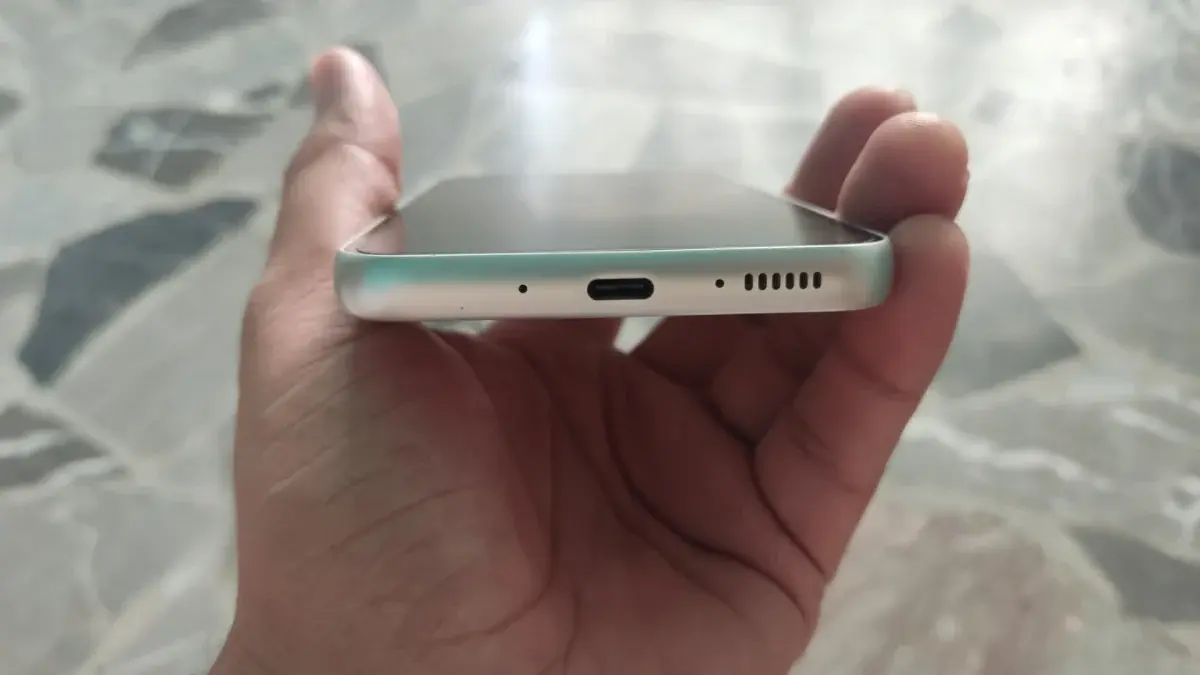 Comprobar si el micrófono del móvil está sucio Comprobar si el micrófono del móvil está sucio