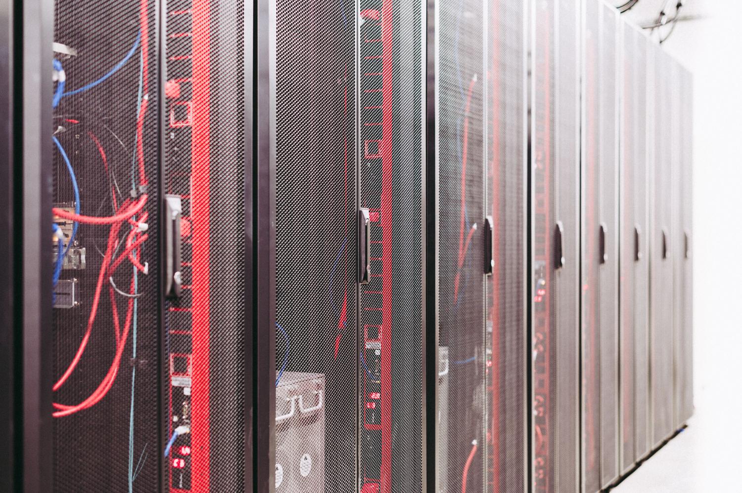 Complex cabling system managing access to centralized server resources